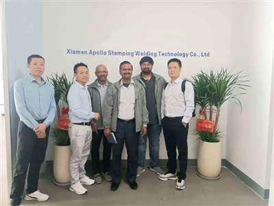 Benvenuto Il team indiano del gruppo TDConnex ha visitato il gruppo Apollo Xi...