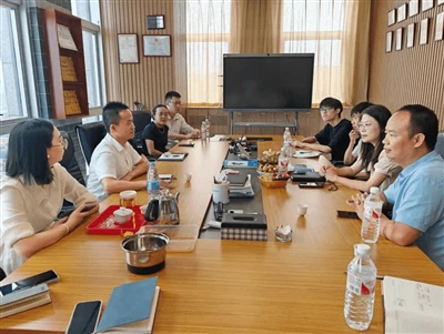 Scuola-Cooperazione tra imprese per i talenti! La delegazione dell'Università...